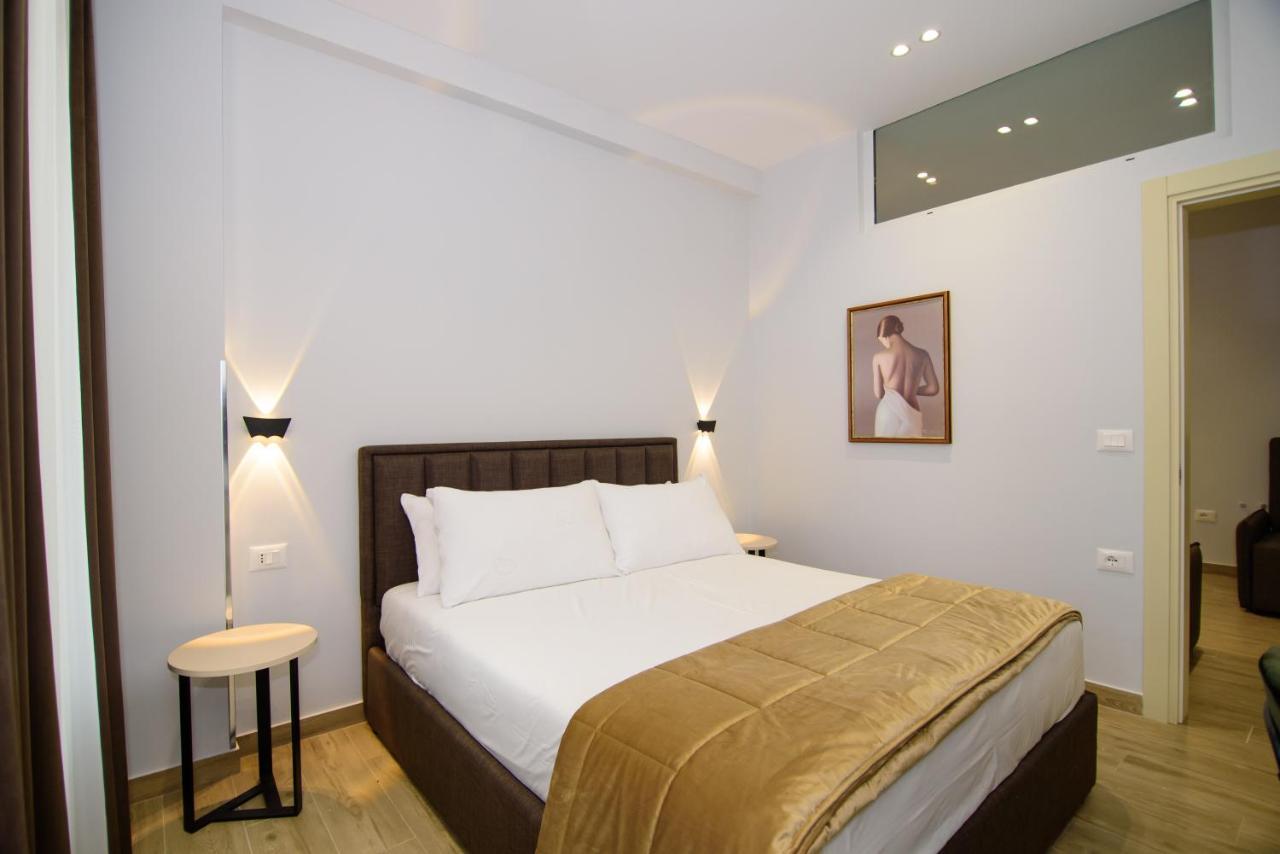 Palm Side Hotel Vlore Exterior photo