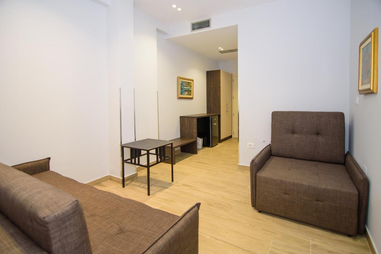 Palm Side Hotel Vlore Exterior photo