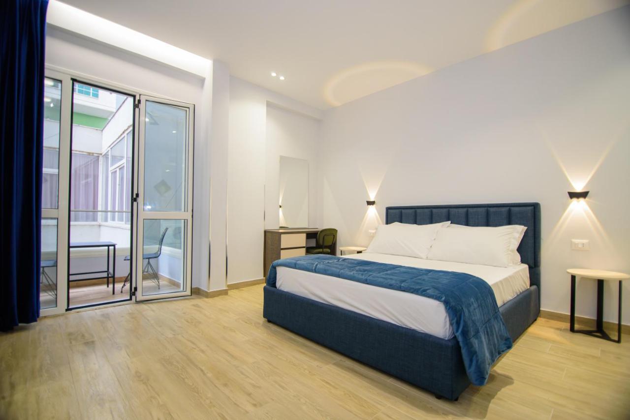 Palm Side Hotel Vlore Exterior photo
