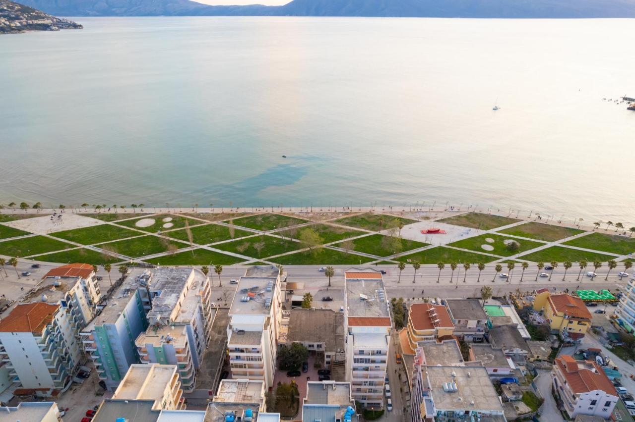 Palm Side Hotel Vlore Exterior photo